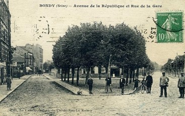 Place de la Gare, Av de la République 1923