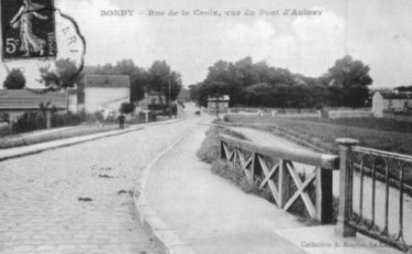 Rue de la Croix vu du pont d'Aulnay